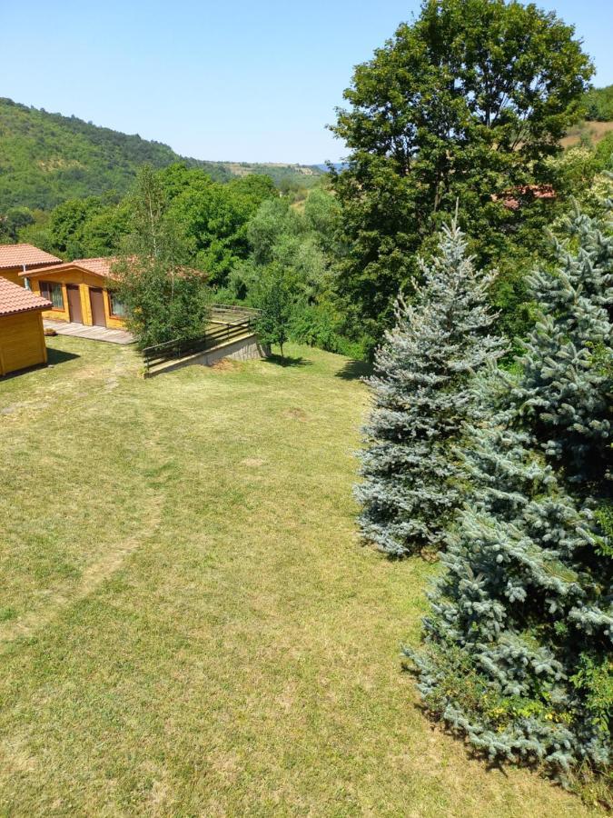 Вилно Селище Мировец Maluk Izvor  エクステリア 写真