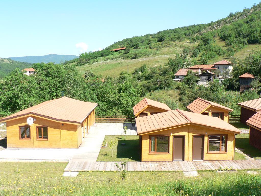 Вилно Селище Мировец Maluk Izvor  エクステリア 写真